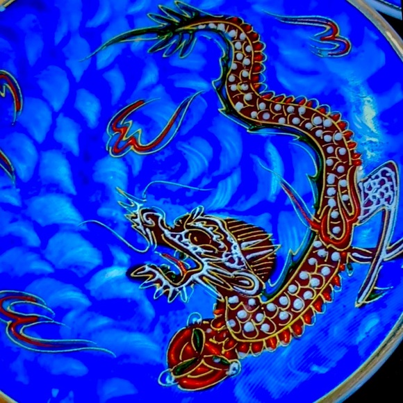 Set of 3 Hand Painted Plates Made in Japan - Picture 2 of 4